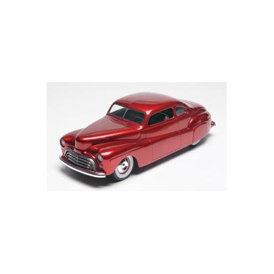 Revell 85-4253  " '48 Ford Custom Coupe 3 'n 1" Special Edition Plastic Model Kit