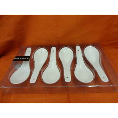 White Porcelain Spoon Set